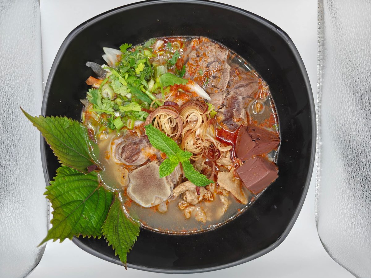 V4 Bún Bò Huế